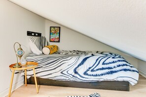 House (3 Bedrooms) | Interior - Home on Blood River - Private Dock & Spacious Deck (Springfield)