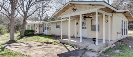 House (2 Bedrooms) | Front of property