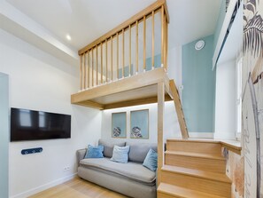 Apartment, 2 Bedrooms, Terrace, Beachside | 2 bedrooms, bed sheets - Apartment With Patio in Sopot by Renters (Sopot)