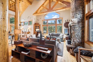 Maison, 4 chambres | Cuisine privée | Réfrigérateur, four, cafetière/bouilloire, grille-pain