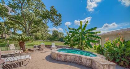 Ww H202 Mather Street Retreat 2 Bedroom Condo by RedAwning