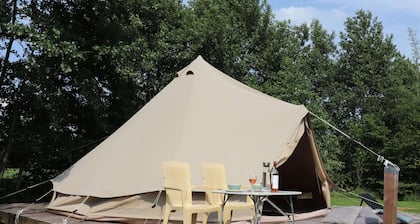 Canvas Comfort in Frisia's Home