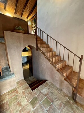 Interior - Casa Varanni, Antico Palmento Restaurato: Rural Chic tra i Vigneti Dell'etna (Viagrande)
