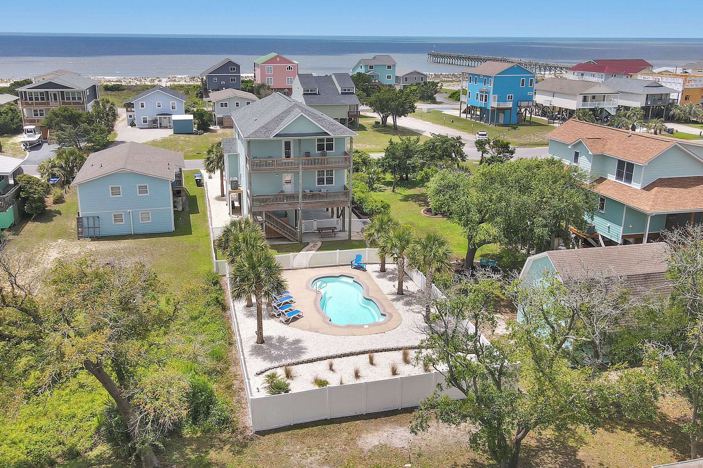Shore Thing: Home with Ocean and Marsh Views, Private pool and Elevator