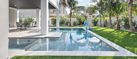 Beheizter Pool