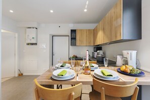 Standard Apartment, 1 Bedroom, Microwave (Appartamento 30 NODI Torbole) | Private kitchen - Appartamento 30 Nodi Torbole (Nago-Torbole)