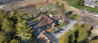 Baileys Harbor Lakefront Abode: Waterfront Haven