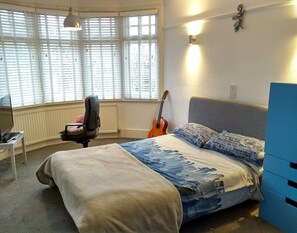 4 Schlafzimmer, Bügeleisen/Bügelbrett, WLAN, Bettwäsche