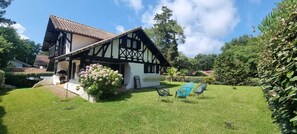 Property grounds - Maison de Charme à Hossegor, Emplacement Calme Idéal Pour les Vacances (Soorts-Hossegor)