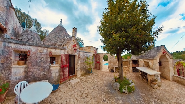 Outdoor dining - 5 Bedroom Private vacation home in Martina Franca (Martina Franca)