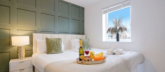 Beautiful & Spacious Home - Sleeps 10