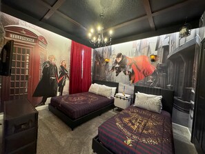 6 bedrooms, iron/ironing board, WiFi, bed sheets