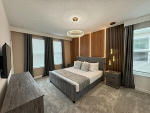 6 bedrooms, iron/ironing board, WiFi, bed sheets - Last Minute Disney! Private Pool, Hot Tub, Game Room & Themed Bedrooms. Book Now! #110995 (Orlando)