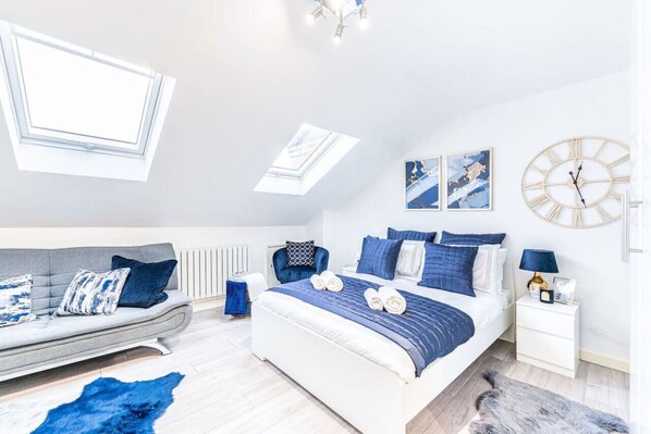 1 bedroom, iron/ironing board, travel crib, WiFi