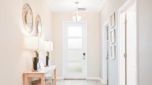 Interior - Last Minute Disney! Private Pool, Hot Tub, Game Room & Themed Bedrooms. Book Now! #112107 (Orlando)