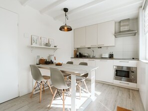 House | Private kitchen | Highchair - Holiday Home in Hygge Style (Ouddorp)