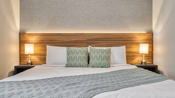 4 habitaciones, tabla de planchar con plancha, wifi y ropa de cama