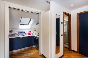 Fridge, microwave, oven, coffee/tea maker - The Fisherman's House by Wonderful Italy (Rapallo)