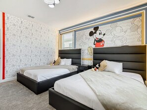 5 habitaciones, tabla de planchar con plancha, wifi y ropa de cama 