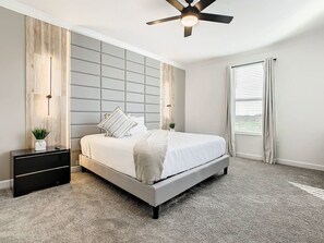 5 soverom, strykejern/-brett, wi-fi og sengetøy