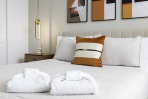 5 chambres, fer et planche à repasser, Wi-Fi, literie fournie