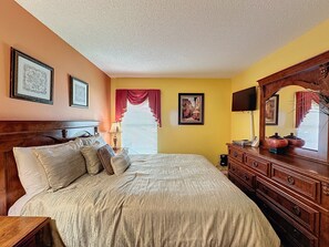 4 bedrooms, iron/ironing board, WiFi, bed sheets