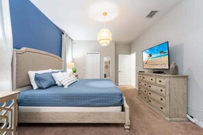 9 Schlafzimmer, BĂŒgeleisen/BĂŒgelbrett, WLAN, BettwĂ€sche