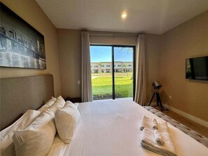 4 habitaciones, tabla de planchar con plancha, wifi y ropa de cama 