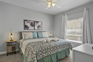 4 bedrooms, iron/ironing board, WiFi, bed sheets