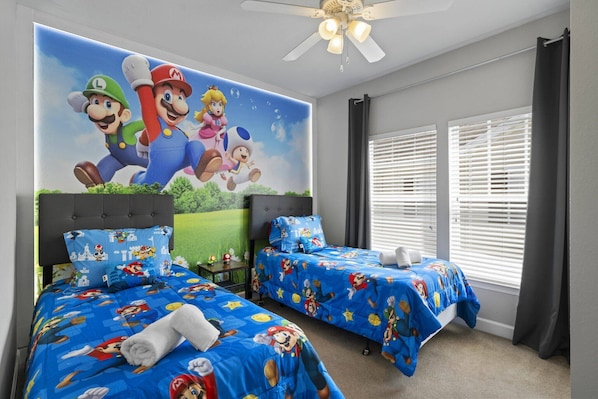 4 bedrooms, iron/ironing board, WiFi, bed sheets