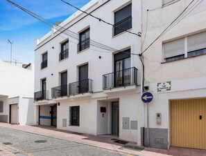 Exterior - Terrace in Estepona by Costarentals - Ref M46 (Estepona)