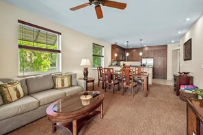 Smart TV - Pacific Palm Villas at Hali’I Kai 5H! 3 bedroom, Luxury Location With A/C (Waikoloa)