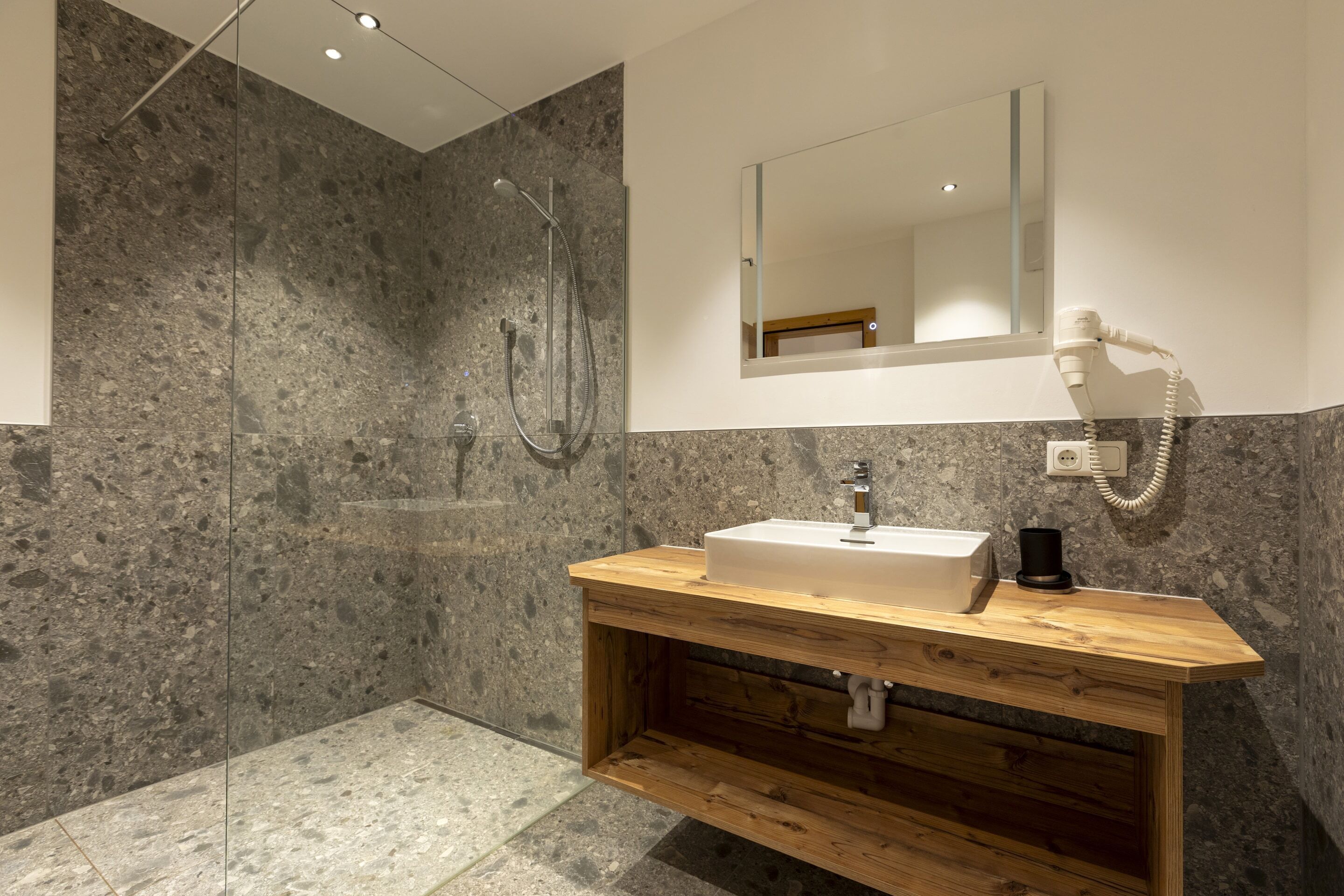 Apartment | Bathroom | Towels