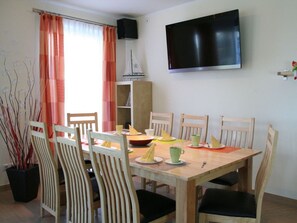 Dining - Strandhus Sellin - House 1 (Sellin)