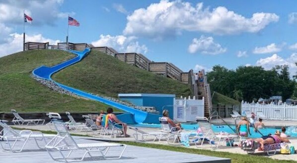 Pool - Cozy park model at campground in enchanting Newport NC. (Newport)