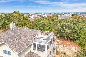 Exterior - Oceanside 6 BR Corolla home with pool & hot tub! (Corolla)
