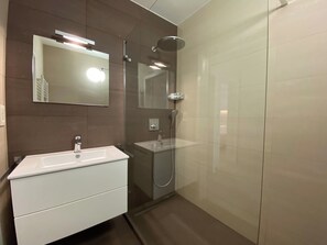 Apartment | Badezimmer
