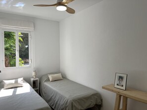 2 camere, ferro/asse da stiro, Wi-Fi gratuito, lenzuola