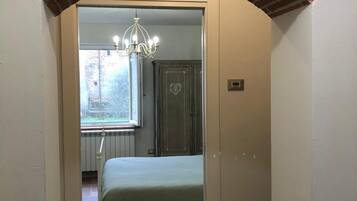 1 slaapkamer, reisbedje, beddengoed