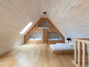 Casa | 4 camere, con arredamento individuale