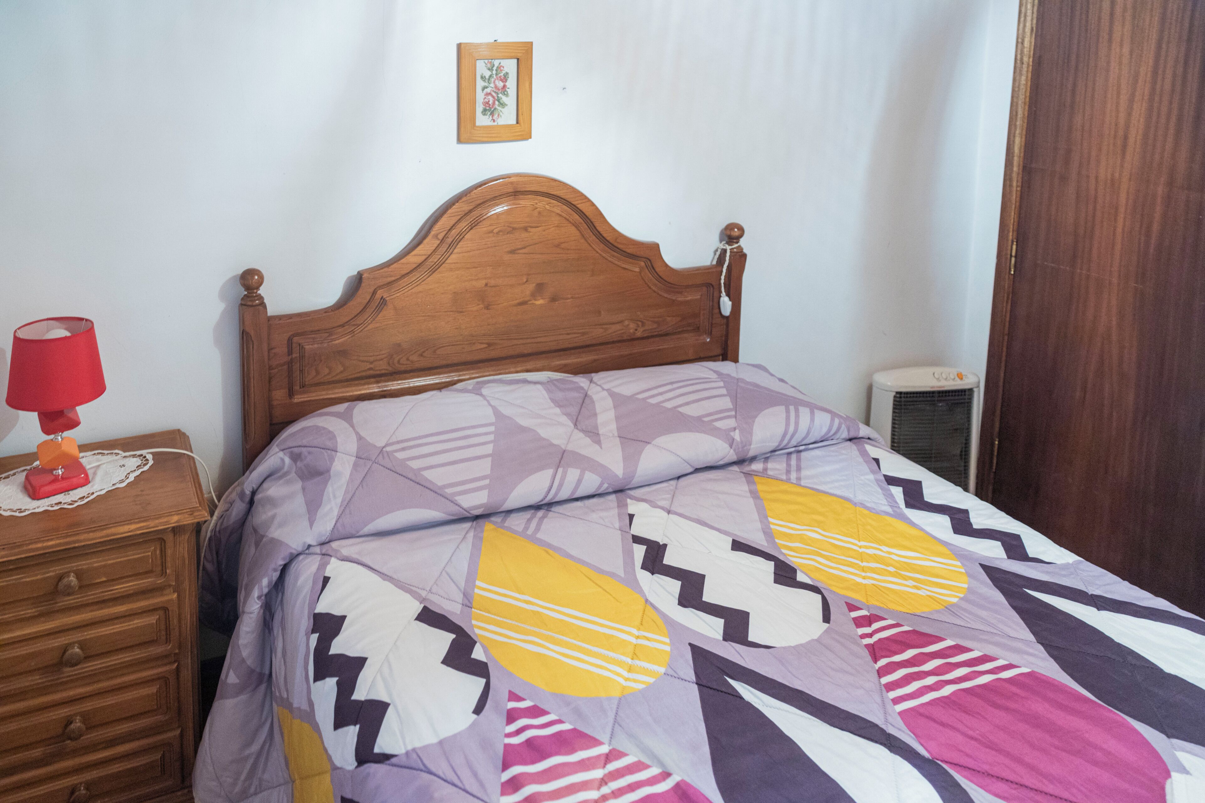 Economy-huone, 1 parisänky, jaettu kylpyhuone, vuorten lähellä | Yksilöllisesti sisustettu, yksilöllisesti kalustettu, vauvansängyt