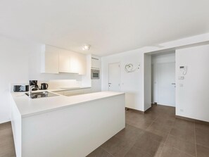 Apartment | Private kitchen | Microwave, electric kettle, toaster - Apartment in Belgium Near Zeedijk Beach (Koksijde)