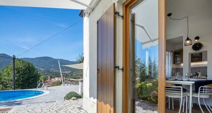 Helga Comfortable Holiday Residence