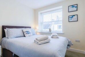 2 chambres, fer et planche à repasser, Wi-Fi, literie fournie