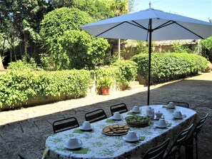 House | Dining - Belvilla by OYO Villa Galati (Castiglion Fiorentino)