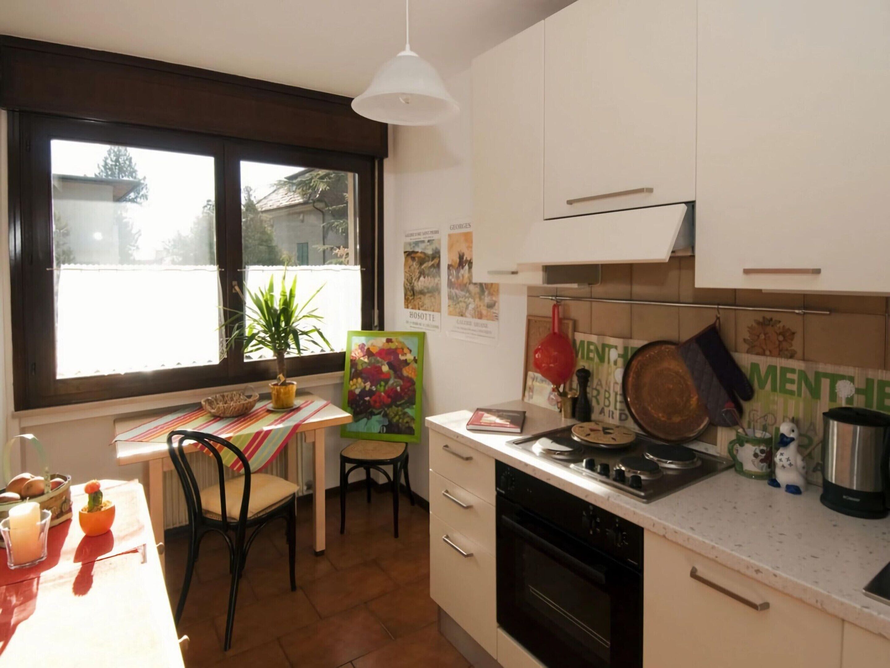 Apartment | Private kitchen | Oven