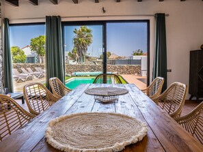 House | Dining - Villa in Fuerteventura With Private Pool (La Oliva)