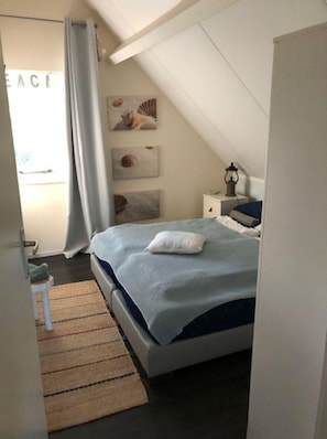 3 quartos, individualmente mobiliados