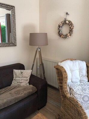 3 bedrooms, individually furnished