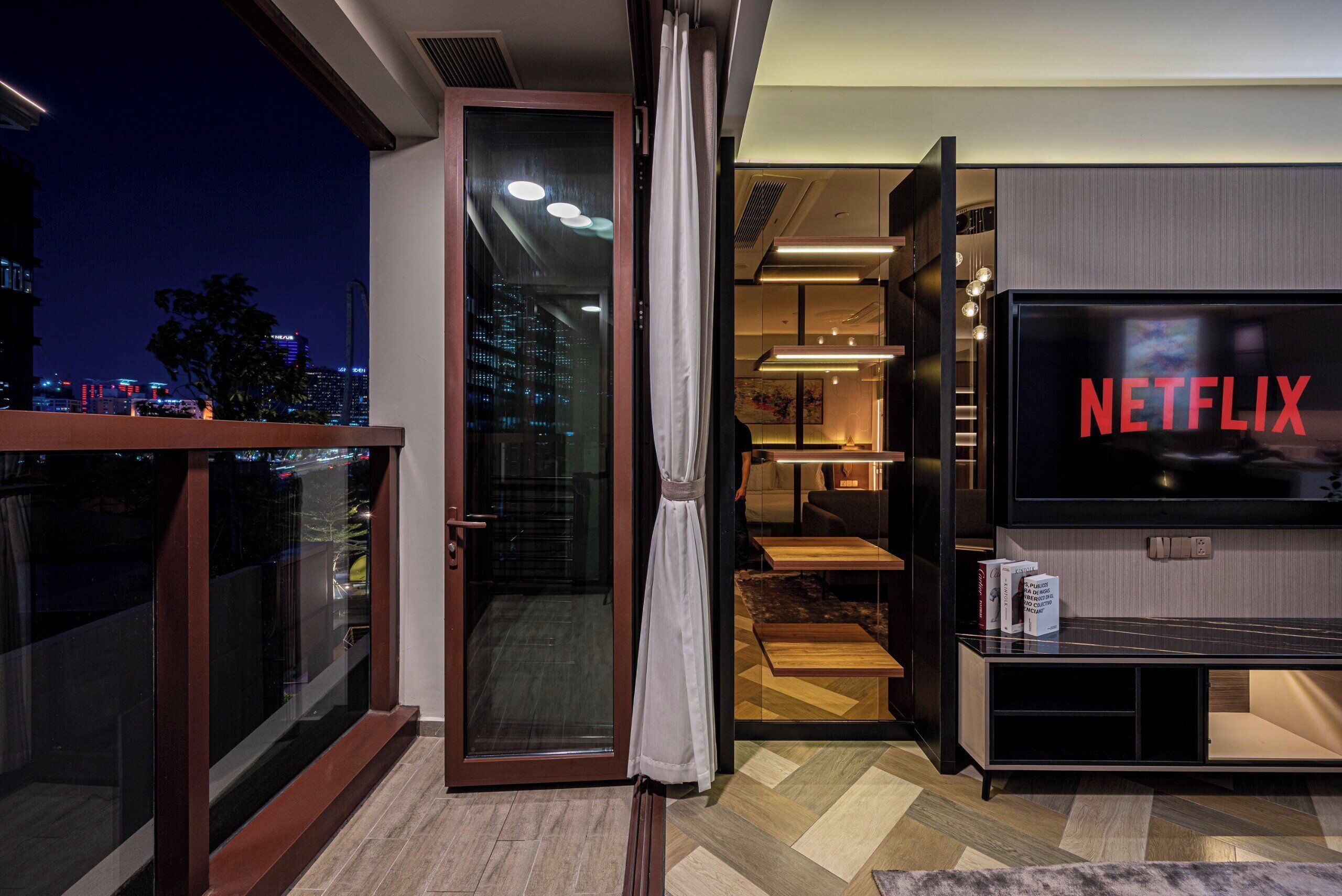 Business Apartment | Living area